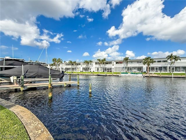 5111 Manor CT 4, Cape Coral, FL 33904