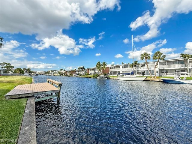 5111 Manor CT 4, Cape Coral, FL 33904
