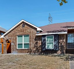 455 Chestnut Lane, Desoto, TX 75115