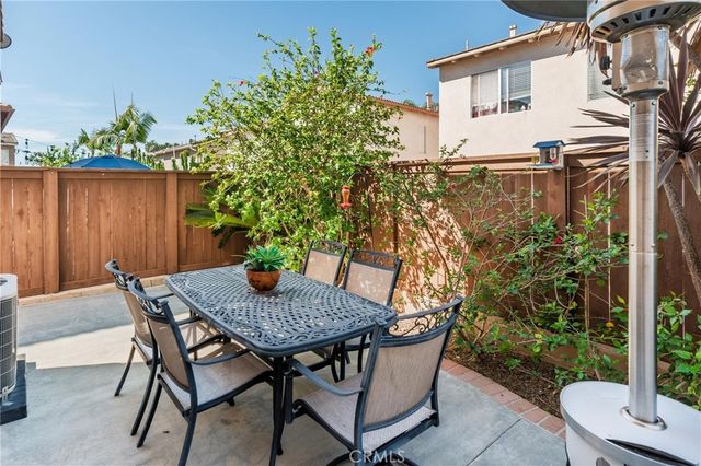 7 Moonstone, Mission Viejo, CA 92692