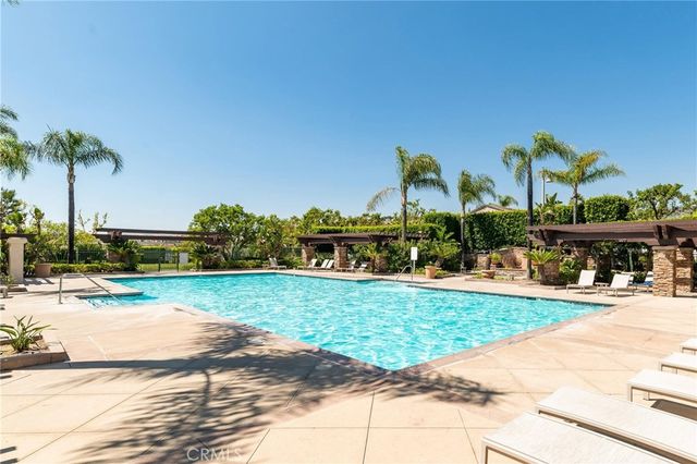7 Moonstone, Mission Viejo, CA 92692