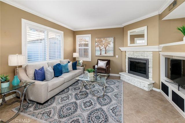 7 Moonstone, Mission Viejo, CA 92692