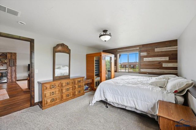725 Maple Drive, Spearfish, SD 57783
