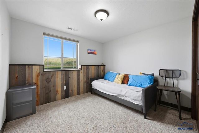 725 Maple Drive, Spearfish, SD 57783