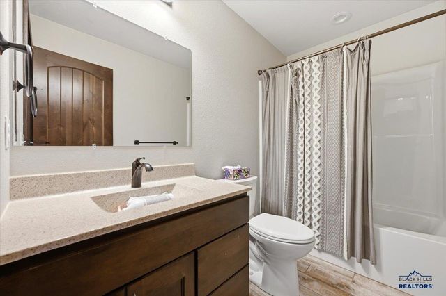 725 Maple Drive, Spearfish, SD 57783