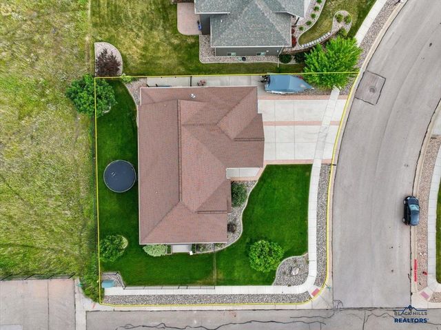 725 Maple Drive, Spearfish, SD 57783