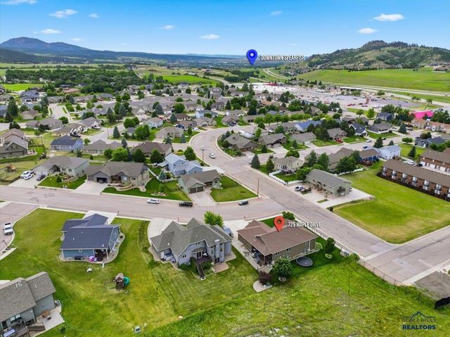 725 Maple Drive, Spearfish, SD 57783