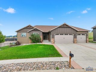 725 Maple Drive, Spearfish, SD 57783