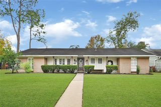 10309 Ivyridge Road, Houston, TX 77043
