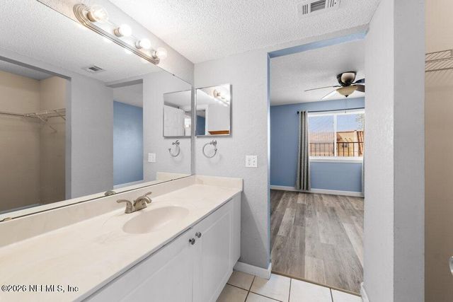 3914 TOREADOR Court 4, Jacksonville, FL 32217