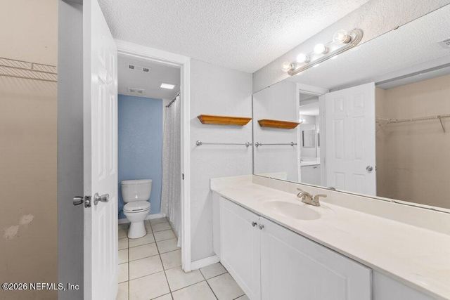 3914 TOREADOR Court 4, Jacksonville, FL 32217