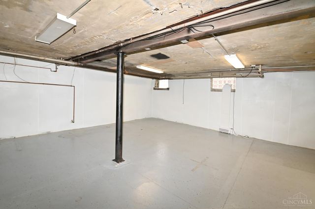 4235 Vine Street, Cincinnati, OH 45217