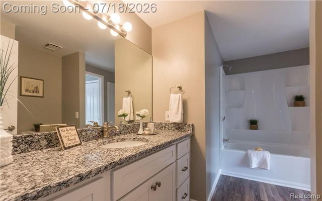 185 Fraser Street, Rochester, MI 48307
