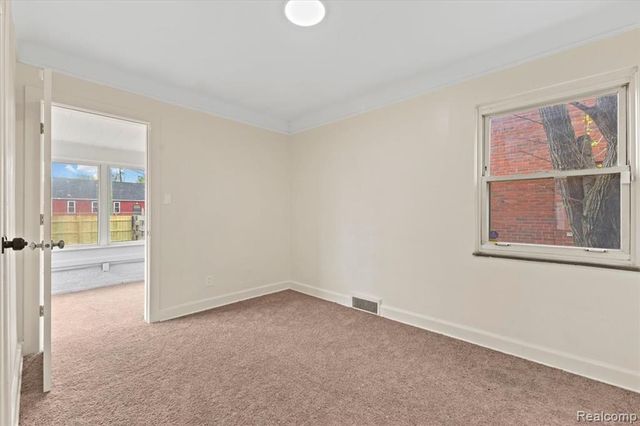 5901 Beaconsfield Street, Detroit, MI 48224