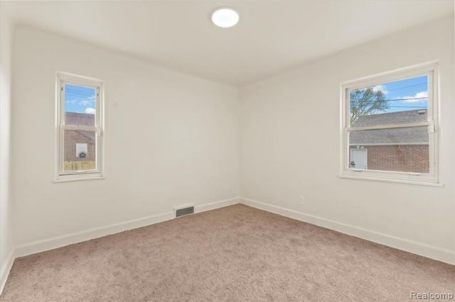 5901 Beaconsfield Street, Detroit, MI 48224