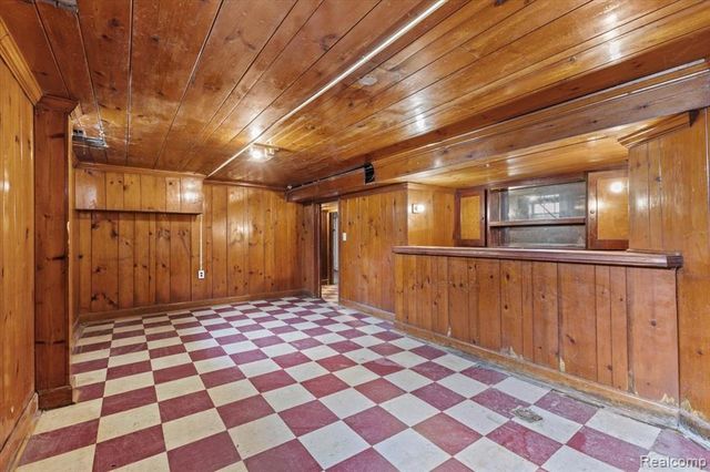 5901 Beaconsfield Street, Detroit, MI 48224