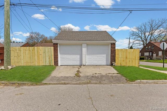 5901 Beaconsfield Street, Detroit, MI 48224