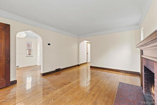 5901 Beaconsfield Street, Detroit, MI 48224