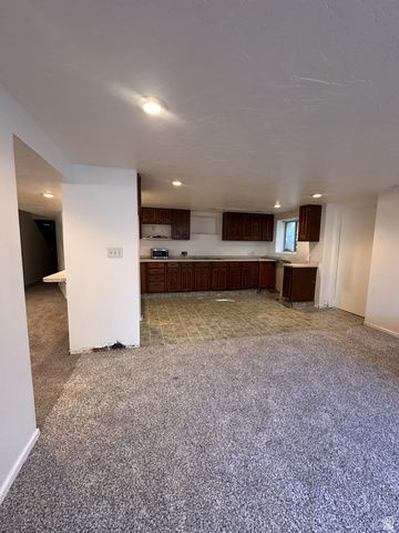 6080 S 700 W, Murray, UT 84123