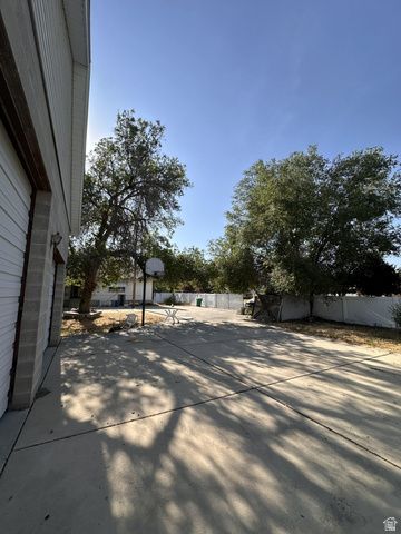 6080 S 700 W, Murray, UT 84123