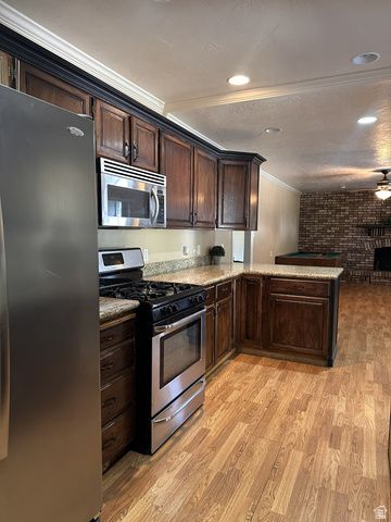 6080 S 700 W, Murray, UT 84123