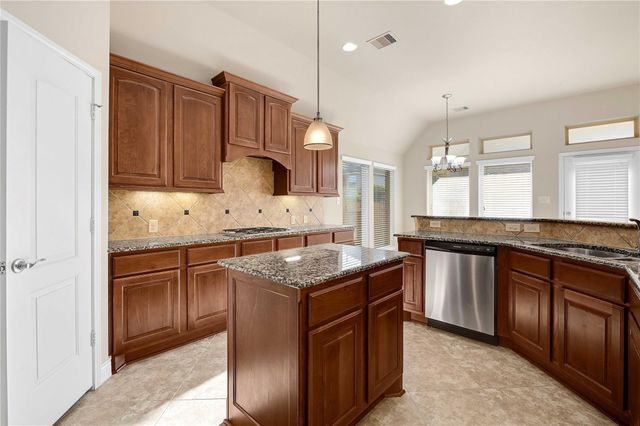 28011 Hallimore Drive, Spring, TX 77386