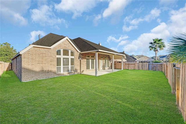 28011 Hallimore Drive, Spring, TX 77386