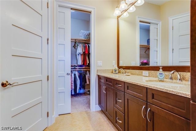 7096 Dominica DR, Naples, FL 34113