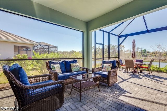 7096 Dominica DR, Naples, FL 34113