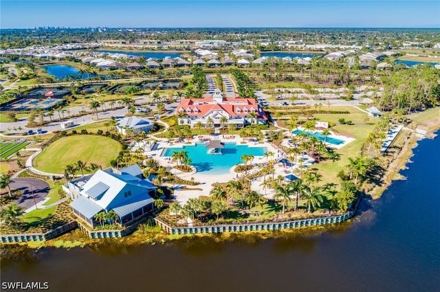 7096 Dominica DR, Naples, FL 34113