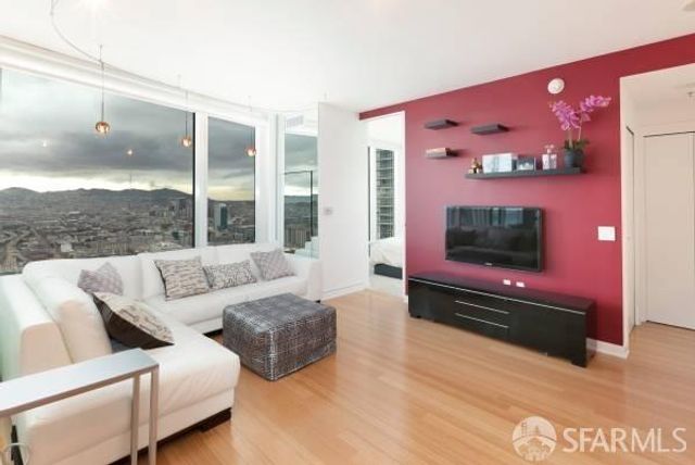 425 1st Street 3504, San Francisco, CA 94105