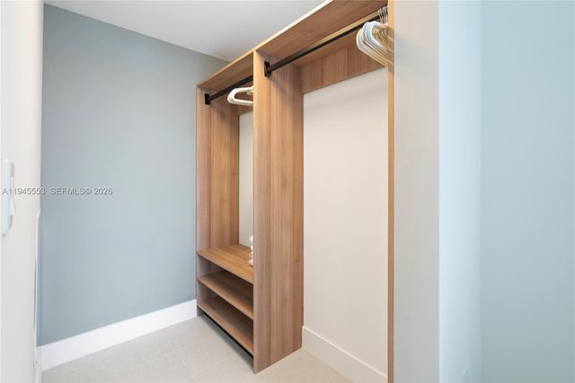 159 NE 6th St 2415, Miami, FL 33132