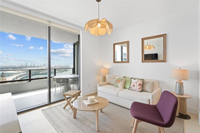 159 NE 6th St 2415, Miami, FL 33132