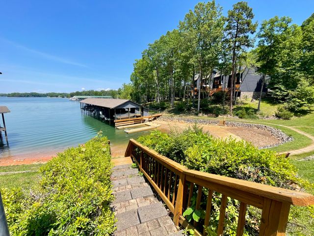 213 Saunders Point RD 6, Huddleston, VA 24104