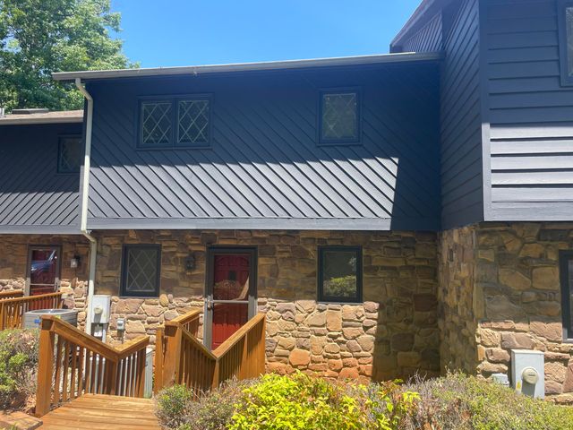 213 Saunders Point RD 6, Huddleston, VA 24104