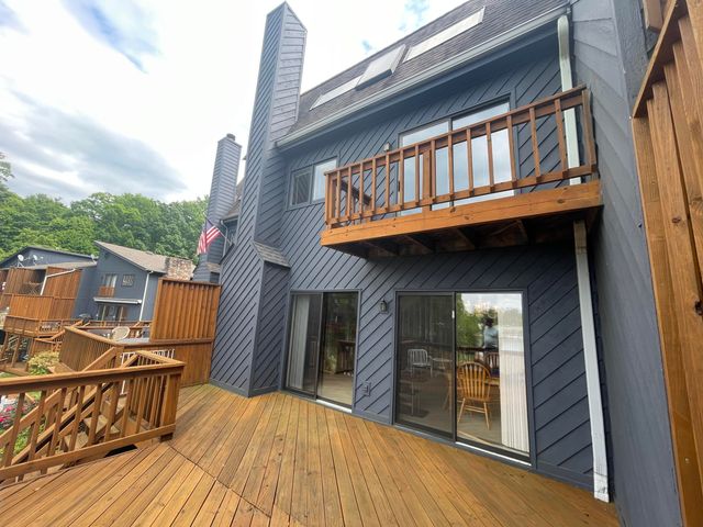 213 Saunders Point RD 6, Huddleston, VA 24104