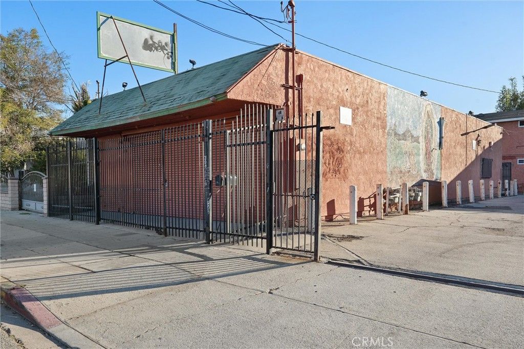 1312 N Wilmington, Wilmington, CA 90744 — photo 3