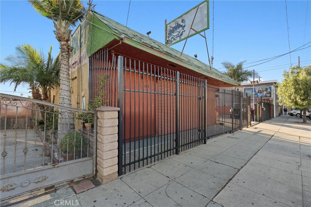1312 N Wilmington, Wilmington, CA 90744 — photo 4