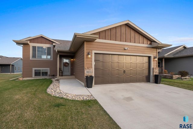 2604 S Lana Dr Drive, Sioux Falls, SD 57106