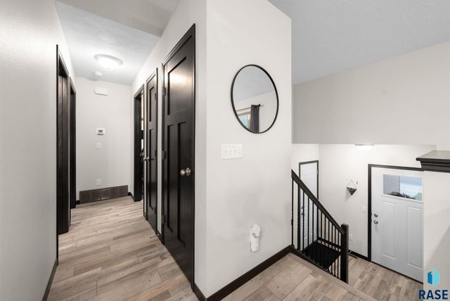 2604 S Lana Dr Drive, Sioux Falls, SD 57106