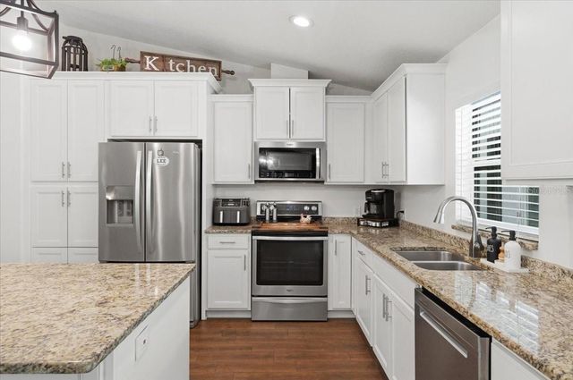 7125 HONEYSUCKLE DRIVE, Lakeland, FL 33813