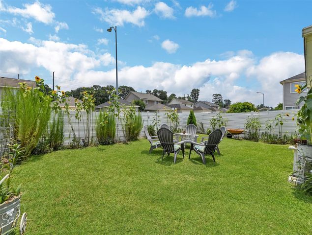 21879 Mossy Field Lane, Spring, TX 77388