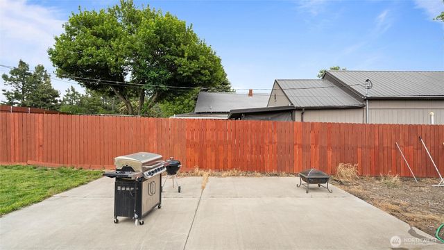 427 E Dayton Avenue, Dayton, WA 99328