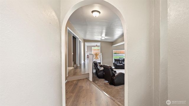 427 E Dayton Avenue, Dayton, WA 99328