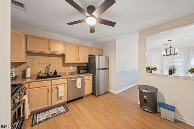 69 Autumn Ct, Roxbury Twp., NJ 07852