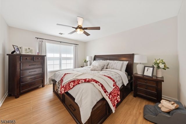 69 Autumn Ct, Roxbury Twp., NJ 07852