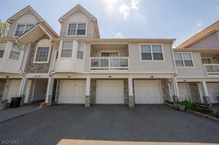 69 Autumn Ct, Roxbury Twp., NJ 07852
