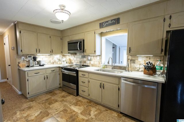 357 SAINT CHARLES AVENUE, Adger, AL 35006