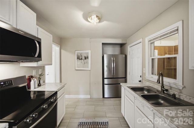 2516 Elon Street, Charlotte, NC 28208
