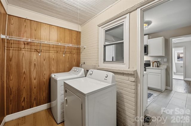 2516 Elon Street, Charlotte, NC 28208